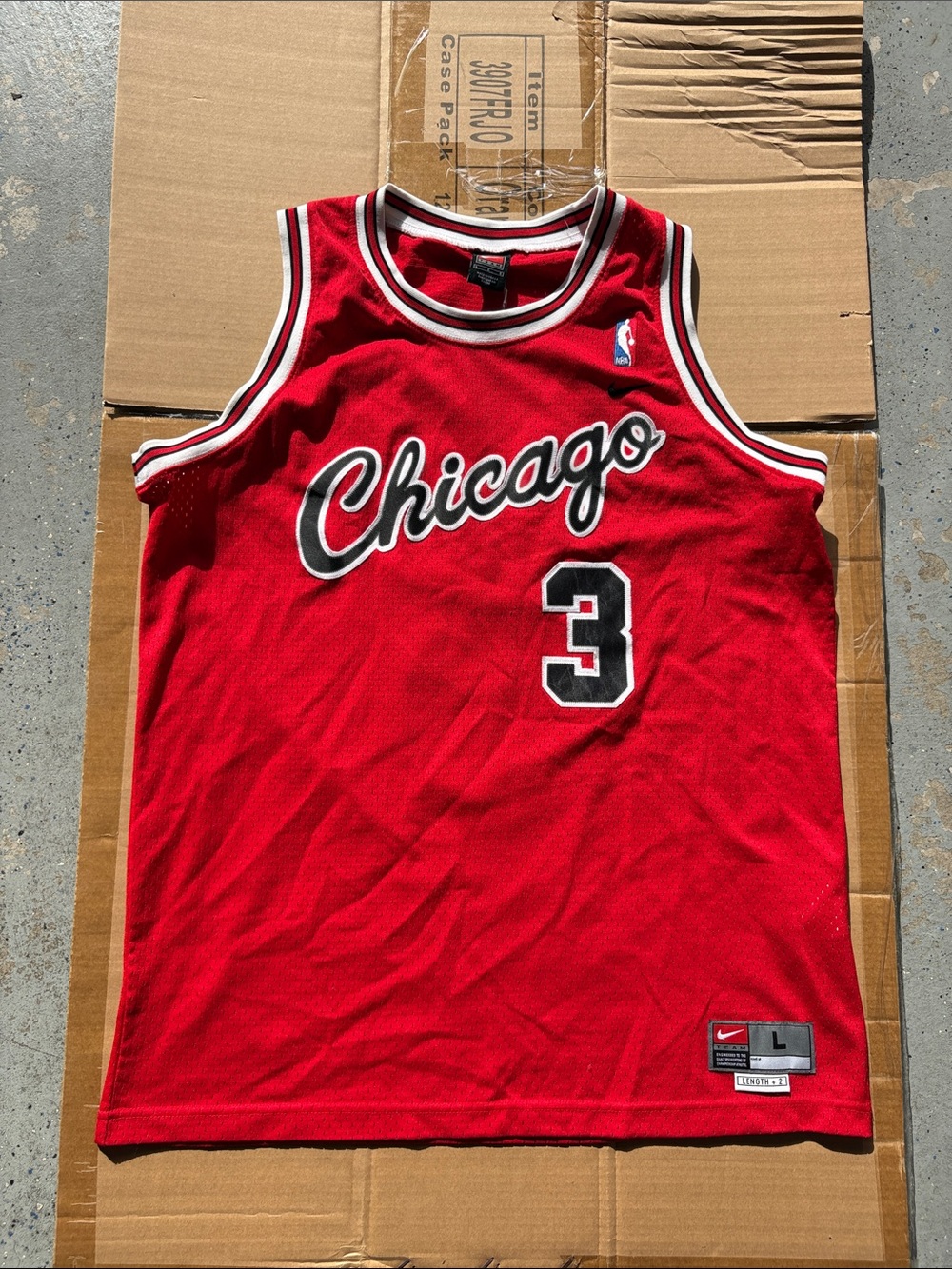 Chicago bulls Jersey Chandler #3 size large Tyson Chandler Length +2